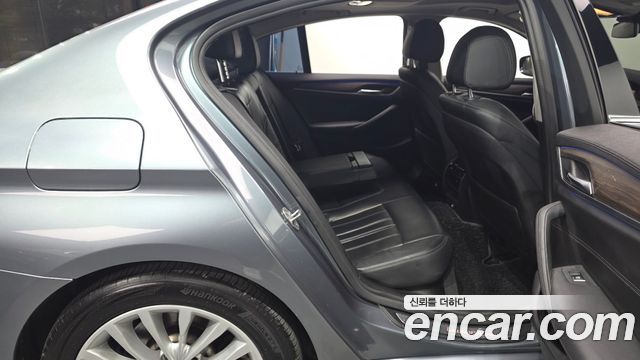 BMW 5 Series (G30) 530i Luxury Plus 2019 — фото 11