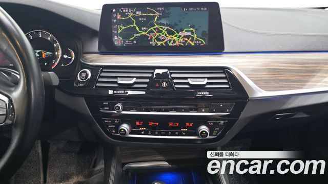 BMW 5 Series (G30) 530i Luxury Plus 2019 — фото 13