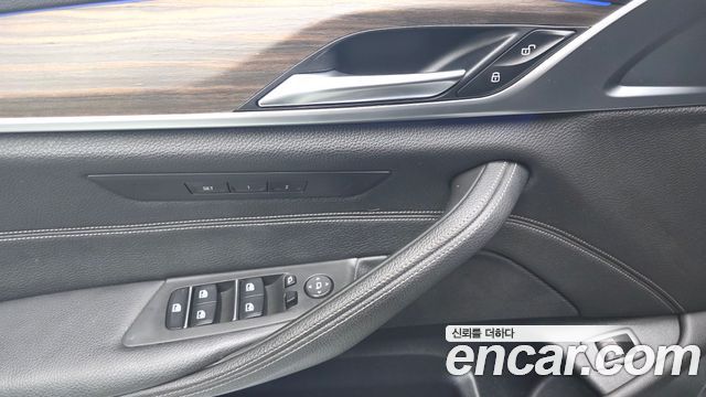 BMW 5 Series (G30) 530i Luxury Plus 2019 — фото 28