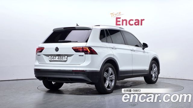 Volkswagen Tiguan (II) 2.0 TDI 4Motion Prestige 2018 — фото 2