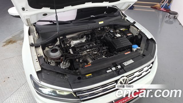Volkswagen Tiguan (II) 2.0 TDI 4Motion Prestige 2018 — фото 6