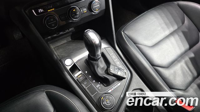 Volkswagen Tiguan (II) 2.0 TDI 4Motion Prestige 2018 — фото 9