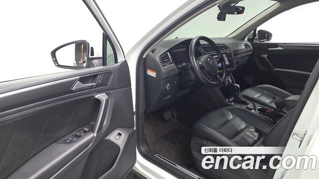 Volkswagen Tiguan (II) 2.0 TDI 4Motion Prestige 2018 — фото 11