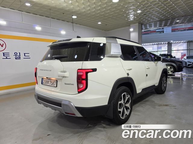KG Mobility (SsangYong) Torres Gasoline 1.5 4WD T7 2023 — фото 4