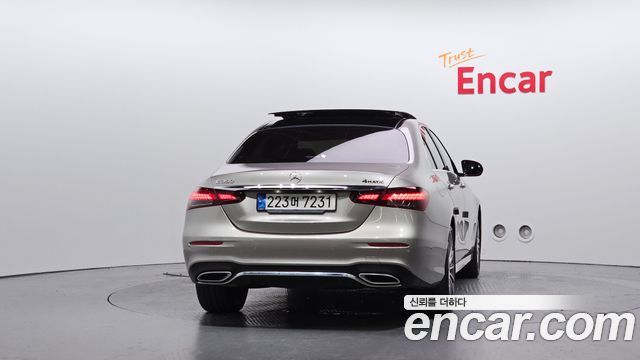 Mercedes-Benz E-Class (W213) E350 4MATIC AMG Line 2022 — фото 4