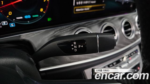 Mercedes-Benz E-Class (W213) E350 4MATIC AMG Line 2022 — фото 9