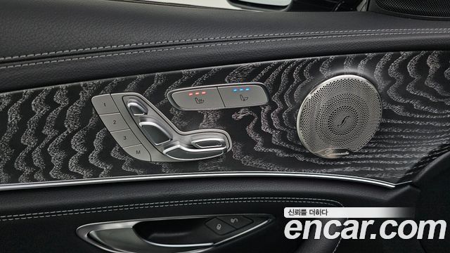 Mercedes-Benz E-Class (W213) E350 4MATIC AMG Line 2022 — фото 32
