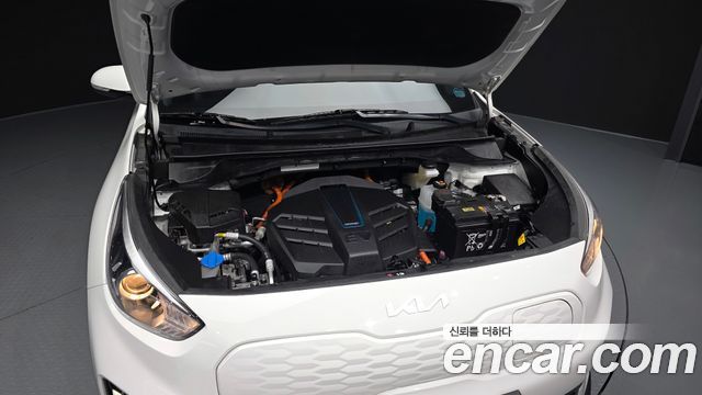 Kia Niro Plus Light (Taxi Trim) 2024 — фото 6
