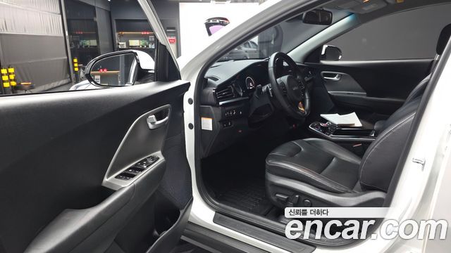 Kia Niro Plus Light (Taxi Trim) 2024 — фото 10