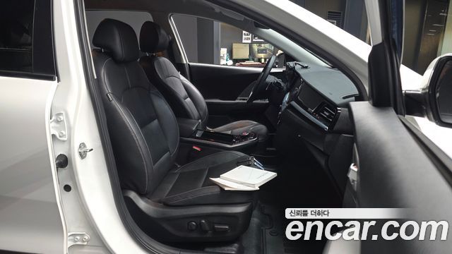 Kia Niro Plus Light (Taxi Trim) 2024 — фото 11