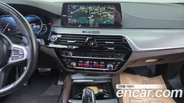 BMW 5 Series (G30) M550d xDrive 2018 — фото 19