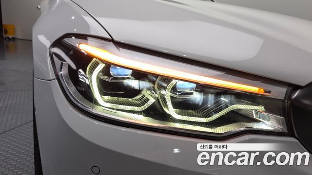 BMW 5 Series (G30) M550d xDrive 2018 — фото 22