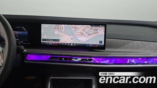 BMW 7 Series (G70) 740i sDrive Design Pure Excellence 2023 — фото 13