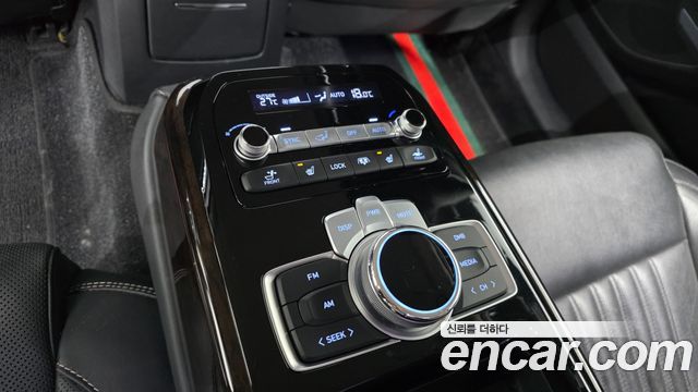 Genesis G90 3.8 AWD Luxury 2019 — фото 19