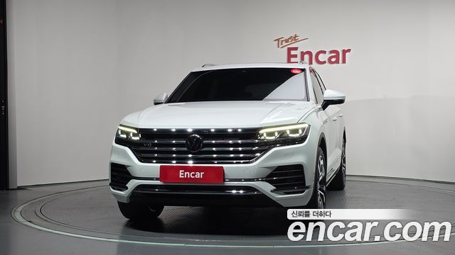 Volkswagen Touareg (III) 4.0 TDI Prestige 2021 — фото 3