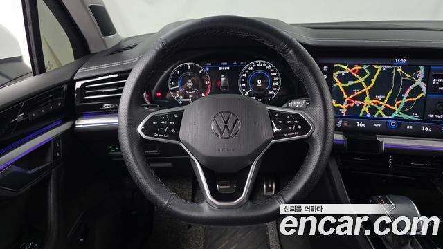 Volkswagen Touareg (III) 4.0 TDI Prestige 2021 — фото 17