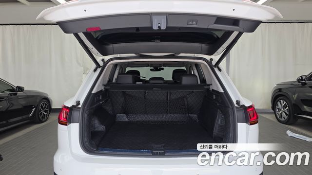 Volkswagen Touareg (III) 4.0 TDI Prestige 2021 — фото 24