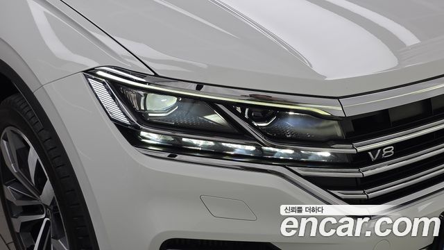 Volkswagen Touareg (III) 4.0 TDI Prestige 2021 — фото 28