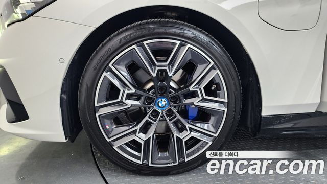 BMW 5 Series (G60) 530e M Sport 2024 — фото 5