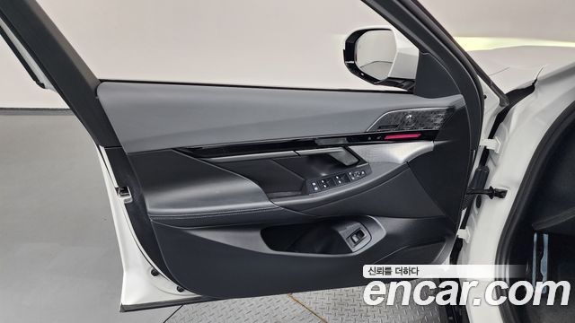 BMW 5 Series (G60) 530e M Sport 2024 — фото 30