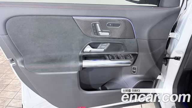 Mercedes-Benz GLA-Class (H247) GLA45 AMG 4MATIC+ 2022 — фото 19