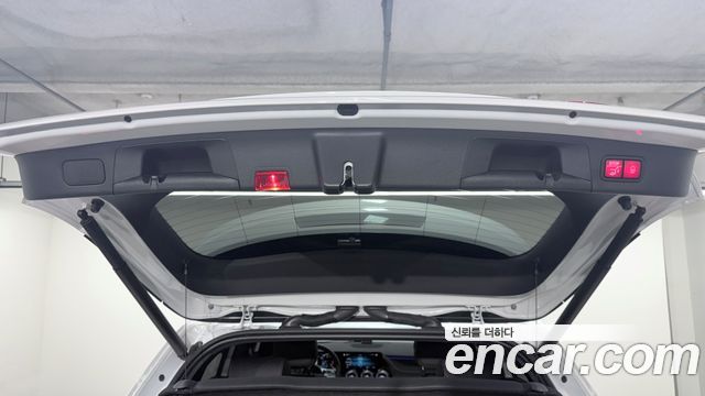 Mercedes-Benz GLA-Class (H247) GLA45 AMG 4MATIC+ 2022 — фото 23