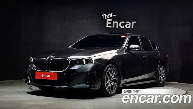 BMW 5 Series (G60) 520i Special Edition 2026 — фото 1