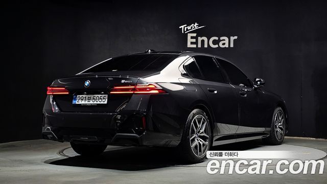 BMW 5 Series (G60) 520i Special Edition 2026 — фото 2