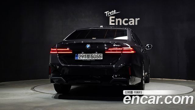 BMW 5 Series (G60) 520i Special Edition 2026 — фото 4