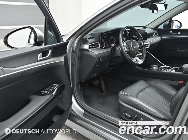 Kia K5 (III) 2.0 Prestige 2023 — фото 15