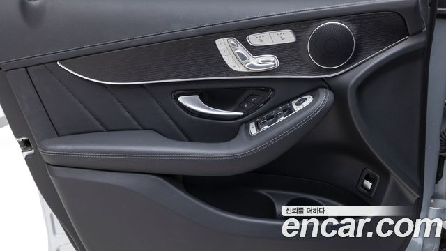 Mercedes-Benz GLC-Class (X253) GCL300 4MATIC Coupe 2023 — фото 19
