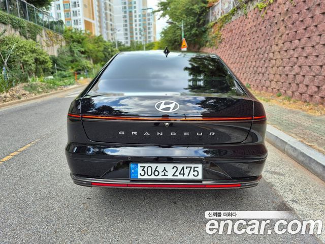 Hyundai Grandeur (GN7) 2,5 Gasoline 2WD Calligraphy 2025 — фото 4