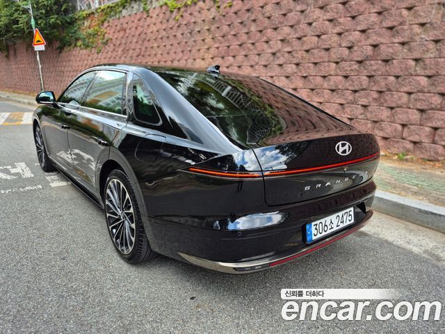Hyundai Grandeur (GN7) 2,5 Gasoline 2WD Calligraphy 2025 — фото 5