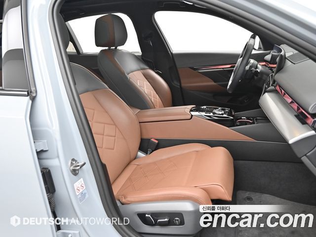BMW 5 Series (G60) 530i xDrive M Sport 2024 — фото 10