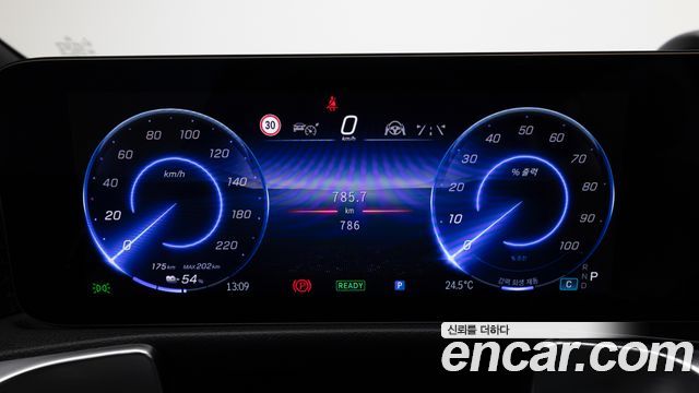 Mercedes-Benz EQB (X243) EQB300 4MATIC 2026 — фото 8