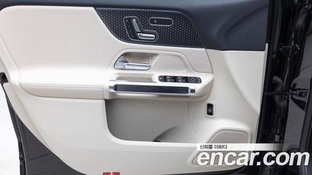 Mercedes-Benz EQB (X243) EQB300 4MATIC 2026 — фото 19