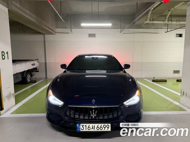 Maserati Ghibli 3.0 GranSport 3rd