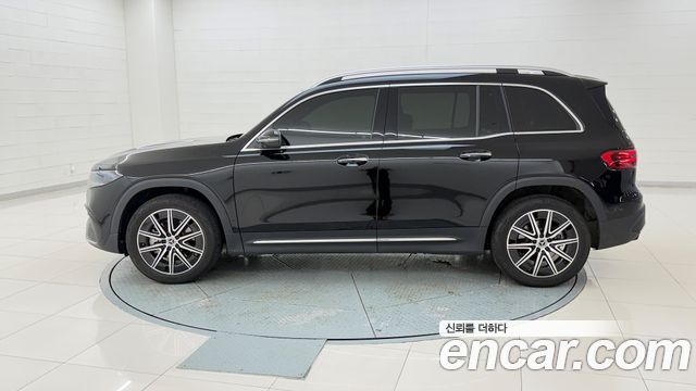 Mercedes-Benz EQB (X243) EQB300 4MATIC AMG Line 2026 — фото 2