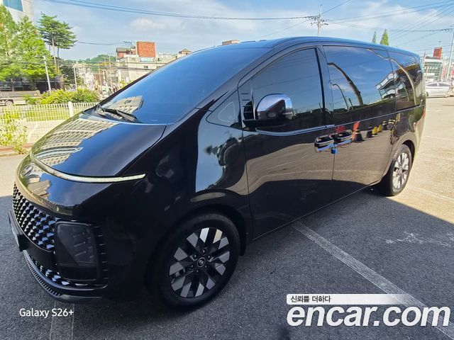 Hyundai Staria 4WD Lounge 9-Seater Inspiration 2023 — фото 4