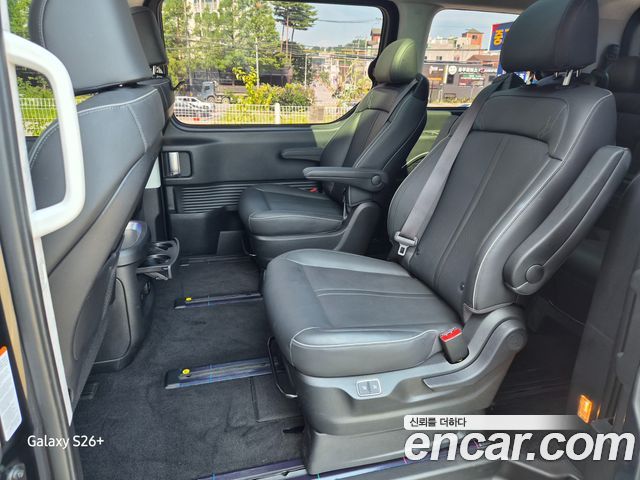 Hyundai Staria 4WD Lounge 9-Seater Inspiration 2023 — фото 22