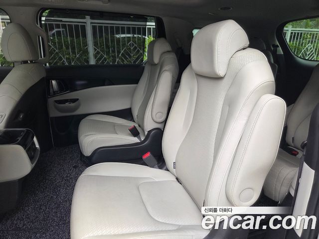 Kia Carnival (IV) Gasoline 9-Seater Signature 2022 — фото 9