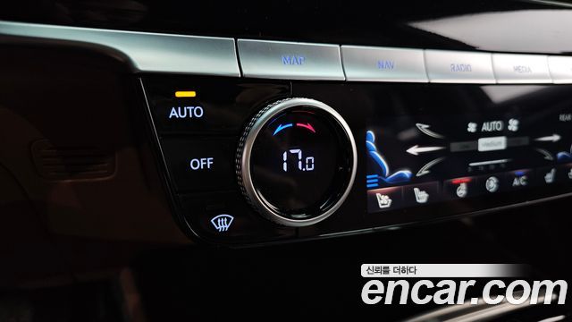Genesis G80 (RG3) Gasoline 2.5 Turbo AWD 2022 — фото 33