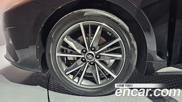 Hyundai Grandeur (IG) 2.5 Le Blanc 2023 — фото 5