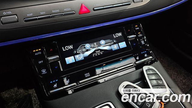 Hyundai Grandeur (IG) 2.5 Le Blanc 2023 — фото 30