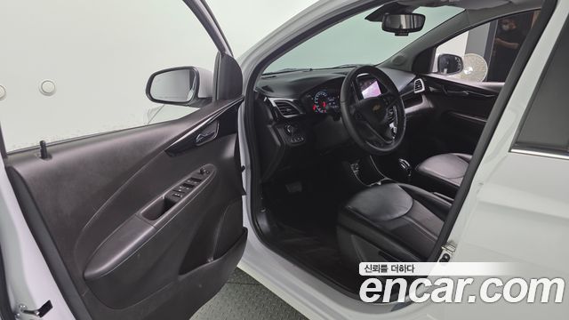 Chevrolet Spark Premier 2019 — фото 10