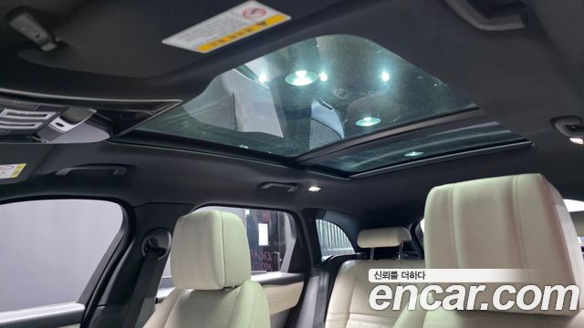 Land Rover Range Rover Velar 3.0 D300 R-Dynamic HSE 2019 — фото 22