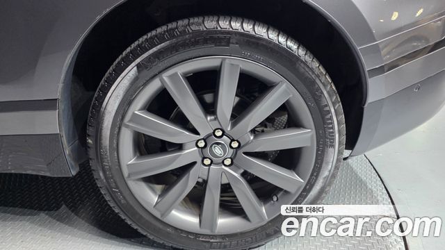 Land Rover Range Rover Velar 3.0 D300 R-Dynamic HSE 2019 — фото 27