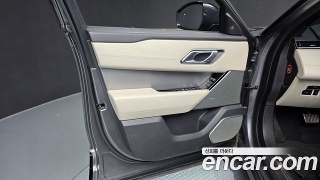 Land Rover Range Rover Velar 3.0 D300 R-Dynamic HSE 2019 — фото 30