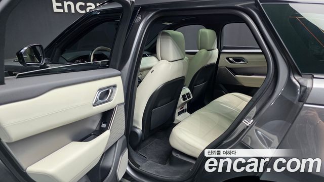 Land Rover Range Rover Velar 3.0 D300 R-Dynamic HSE 2019 — фото 32