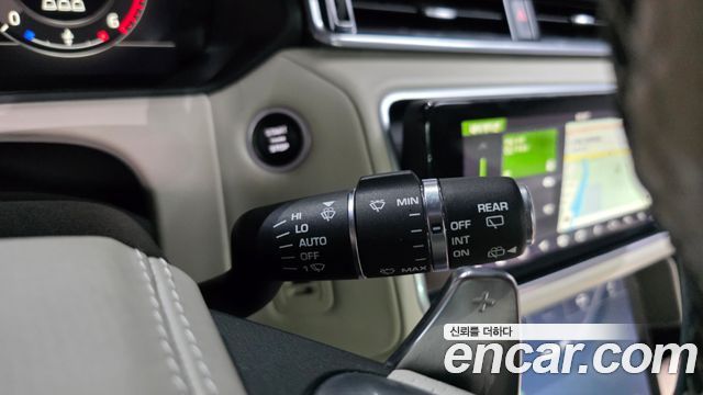 Land Rover Range Rover Velar 3.0 D300 R-Dynamic HSE 2019 — фото 42